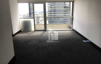 Imagem: O depósito possui 2 Vagas na garagem, 40m² de Área e está