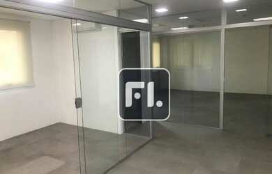 Imagem 1: Conjunto, 65 m² - venda por R$ 1.950.000,01 ou aluguel por R$ 5.000,00/mês...