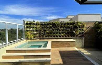 Imagem: O apartamento na cobertura possui 3 Dormitórios, 5 Banheiros