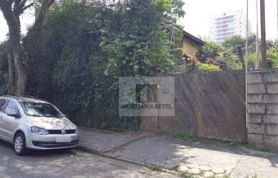 Imagem: O terreno possui 752m² de Área e está localizado em Vila