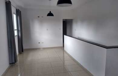 Imagem: A casa possui 2 Dormitórios, 2 Banheiros, 1 Vaga na garagem