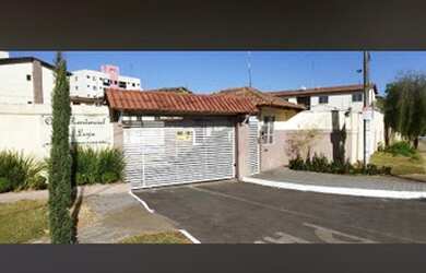 Imagem: O apartamento possui 3 Dormitórios, 1 Banheiro, 1 Vaga na garagem