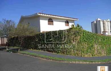 Imagem: O depósito possui 4 Vagas na garagem, 200m² de Área e está