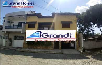 Imagem: A casa possui 5 Dormitórios, 5 Banheiros, 4 Vagas na garagem