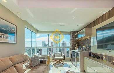 Imagem: O apartamento possui 4 Dormitórios, 3 Banheiros, 3 Vagas na