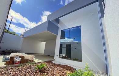 Imagem: A casa possui 3 Dormitórios, 3 Banheiros, 3 Vagas na garagem