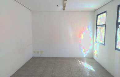 Imagem: O depósito possui 1 Vaga na garagem, 27m² de Área e está