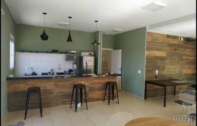 Imagem: O apartamento possui 2 Dormitórios, 1 Banheiro, 1 Vaga na garagem