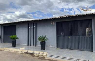 Imagem 1: Vendo casa na Etapa B. Piscina, Churrasqueira, 264m² de Áreae3 Vagas...