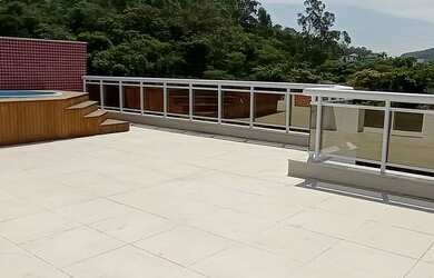 Imagem: O apartamento na cobertura possui 5 Dormitórios, 3 Banheiros