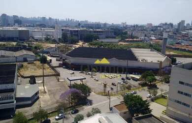 Imagem: O depósito possui 1 Vaga na garagem e 39m² de Área e está