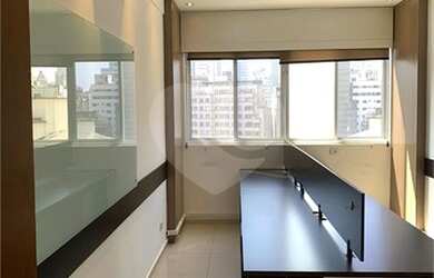 Imagem: O depósito possui 1 Vaga na garagem, 108m² de Área e está