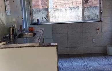 Imagem: A casa possui 2 Dormitórios, 1 Banheiro e está localizado