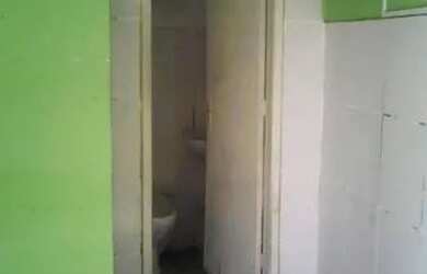 Imagem: A casa possui 1 Dormitório, 2 Banheiros e está localizado