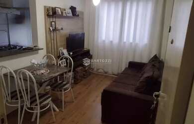 Imagem: O apartamento possui 2 Dormitórios, 1 Banheiro, 1 Vaga na garagem