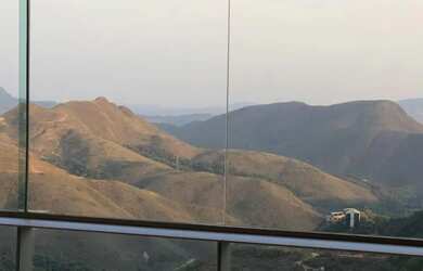 Imagem: O apartamento possui 4 Dormitórios, 5 Banheiros, 4 Vagas na