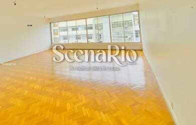 Imagem: O apartamento possui 4 Dormitórios, 3 Banheiros, 2 Vagas na