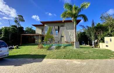 Imagem: A casa em condomínio possui 4 Dormitórios, 5 Banheiros, 4