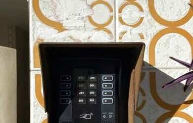 Imagem 2: ALUGO LINDO 1 QUARTO GRANDE PRÉDIO PEQUENO 2 POR ANDAR VAGA PORTAO