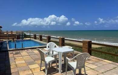 Imagem: A casa possui 4 Dormitórios, 4 Vagas na garagem e está localizado