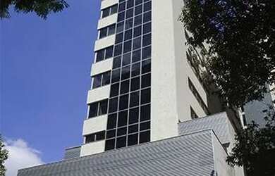 Imagem: O apartamento à venda possui 4 Vagas na garagem e 404m² de