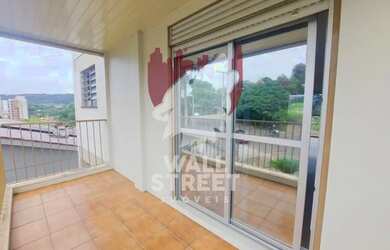 Imagem: O apartamento possui 3 Dormitórios, 2 Banheiros, 1 Vaga na