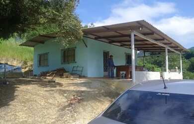 Imagem: A chácara possui 11.000m² de Área e está localizado em