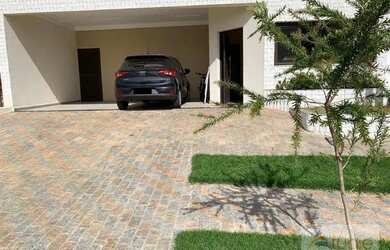 Imagem: A casa em condomínio possui 3 Dormitórios, 2 Banheiros, 4