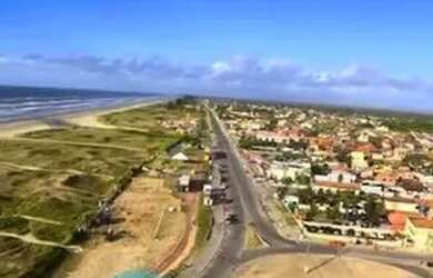 Imagem: O terreno à venda possui 300m² de Área e está localizado