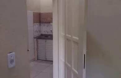 Imagem 11: ALUGO kitnet apto CaSAL sem Filhos Não paga energia e nem água