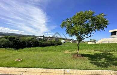 Imagem: O terreno possui 1200m² de Área e está localizado em Loteamento