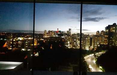 Imagem: O apartamento possui 3 Dormitórios, 3 Banheiros, 2 Vagas na