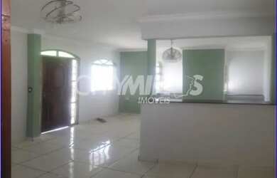 Imagem: A casa possui 3 Dormitórios, 2 Banheiros, 1 Vaga na garagem