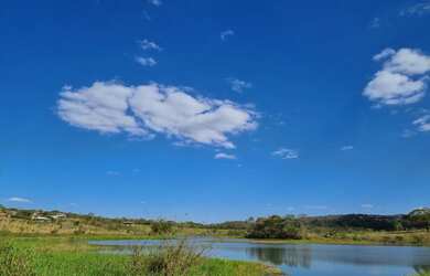 Imagem: O terreno possui 1.000m² de Área e está localizado em Alexânia