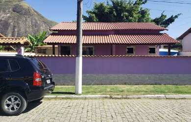 Imagem: A casa em condomínio possui 2 Dormitórios, 3 Banheiros, 5