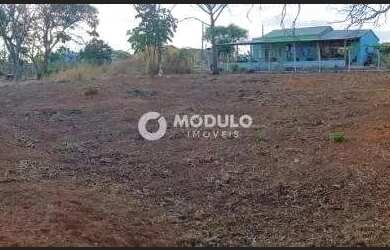 Imagem: A fazenda possui 3.000m² de Área e está localizado em Distrito