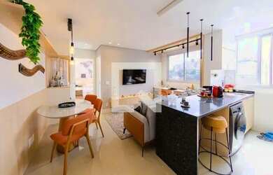 Imagem: O apartamento possui 1 Dormitório, 1 Banheiro, 2 Vagas na garagem