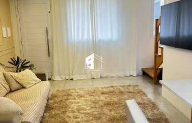 Imagem: A casa possui 3 Dormitórios, 2 Banheiros, 2 Vagas na garagem