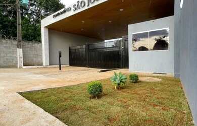 Imagem: A casa em condomínio possui 3 Dormitórios, 3 Banheiros, 4