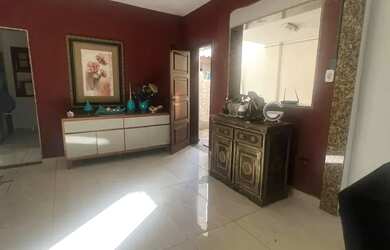 Imagem 8: Casas para locação no Centro em Macaé/RJ, 02 Casas sendo 1 térrea e a outra sobrado com ga