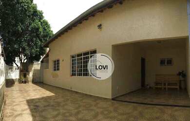 Imagem: O depósito possui 2 Vagas na garagem, 114m² de Área e Varanda