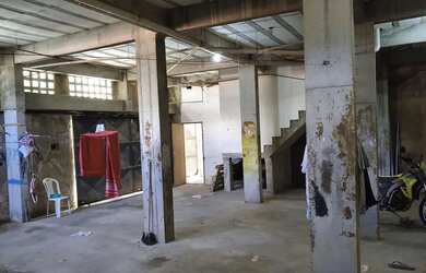 Imagem 3: Galpão frente de rua perto de tudo boa estrutura