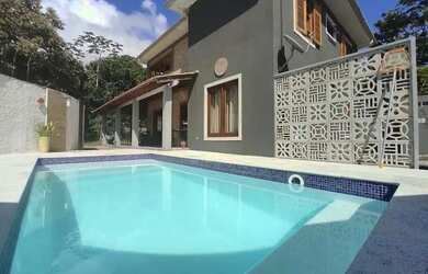 Imagem: A casa possui 4 Dormitórios, 5 Banheiros, 226m² de Área e