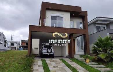 Imagem: A casa em condomínio possui 3 Dormitórios, 2 Banheiros, 2