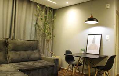 Imagem: O apartamento possui 2 Dormitórios, 1 Banheiro, 1 Vaga na garagem