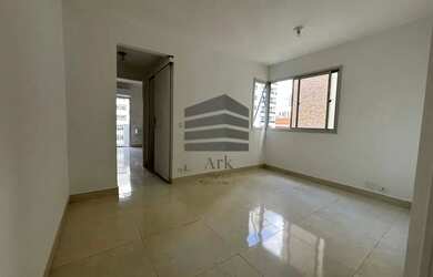 Imagem: O apartamento possui 1 Dormitório, 1 Banheiro, 1 Vaga na garagem