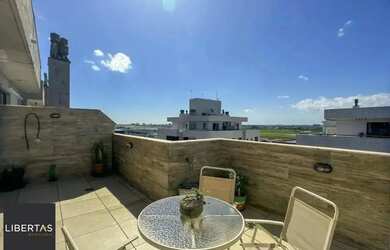 Imagem: O apartamento na cobertura possui 3 Dormitórios, 3 Banheiros