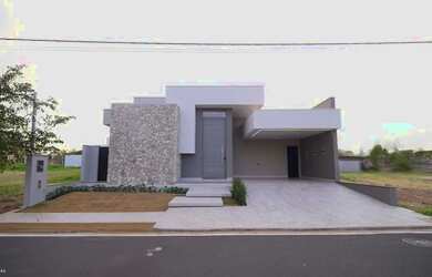 Imagem: A casa em condomínio possui 3 Dormitórios, 4 Banheiros, 2