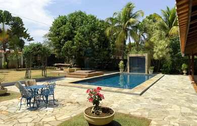 Imagem: A casa em condomínio possui 4 Dormitórios, 5 Banheiros, 5