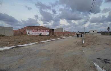Imagem 3: lotes no Jereissati 3. vizinho a cervejaria Heineken. Mãe Rainha Urbanismo...